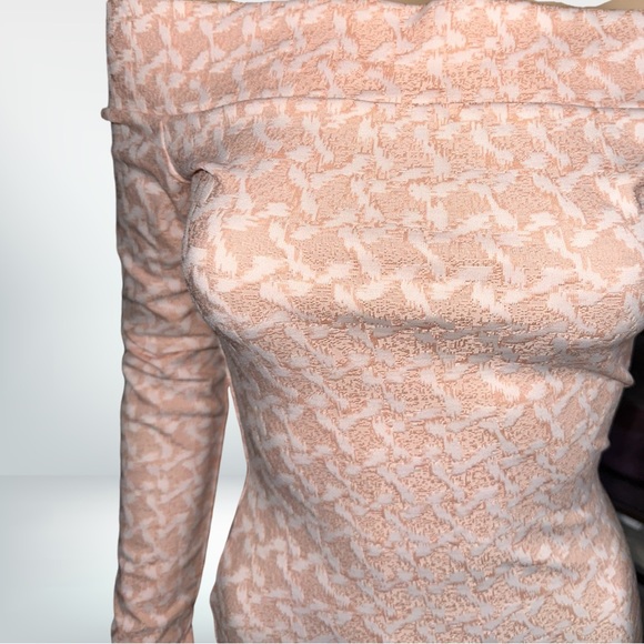 Lipinskaya Brand Peach and White Stretch Bodycon Midi Dress S NWT - Picture 3 of 8